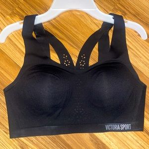 Victoria Secret Sports Bra.